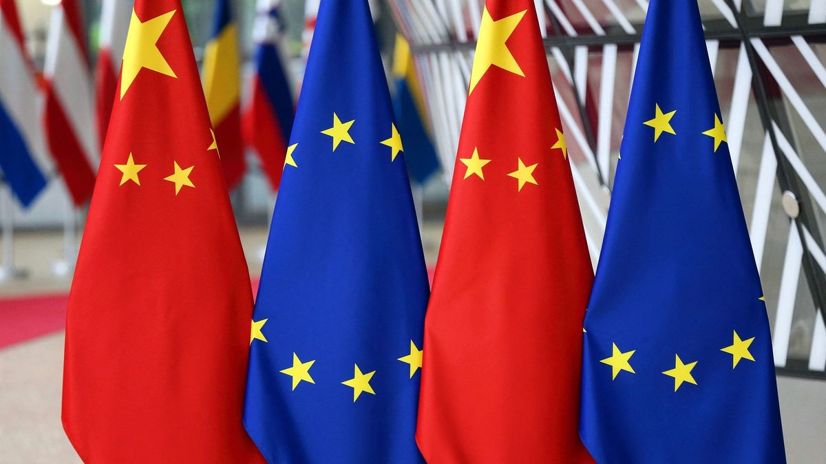 Byznys vs. lidská práva. Čínsko-unijní investiční dohoda má namále